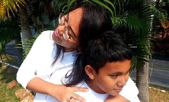 Burmese mum and boy web small