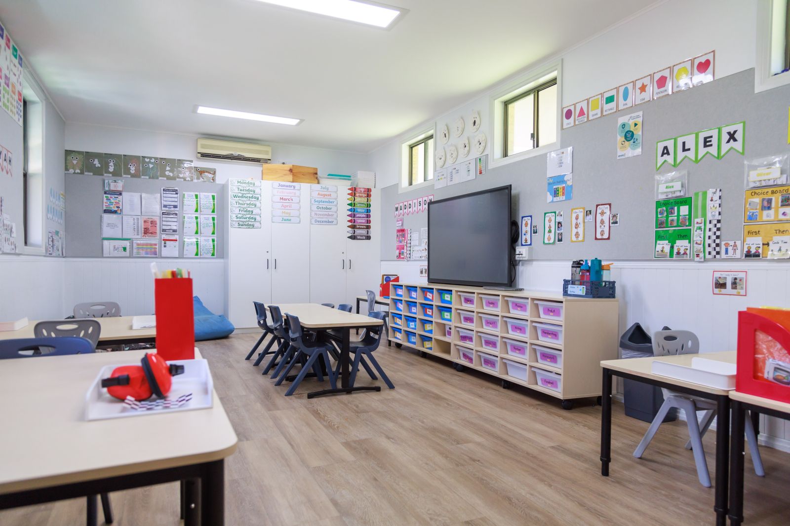 Organised learning space with visual supports and clear routines